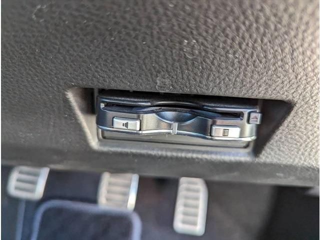 Suzuki SWIFT 2012-12 183714-28