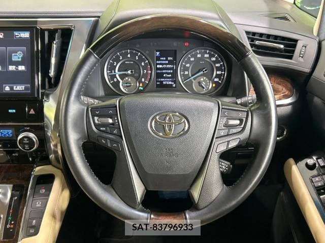 Toyota ALPHARD 2018-03 355564-12