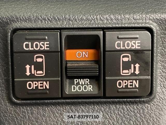 Toyota SIENTA 2019-06 368209-4