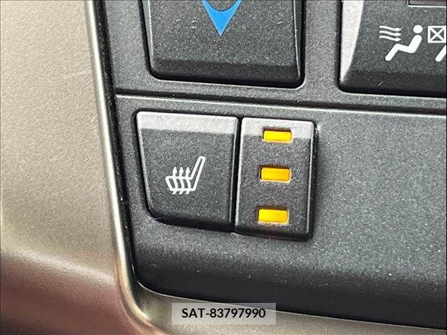 Lexus NX 2015-07 353989-10