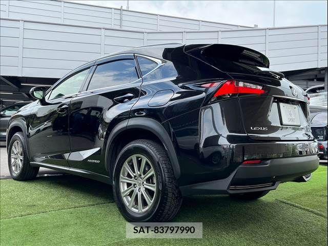 Lexus NX 2015-07 353989-16