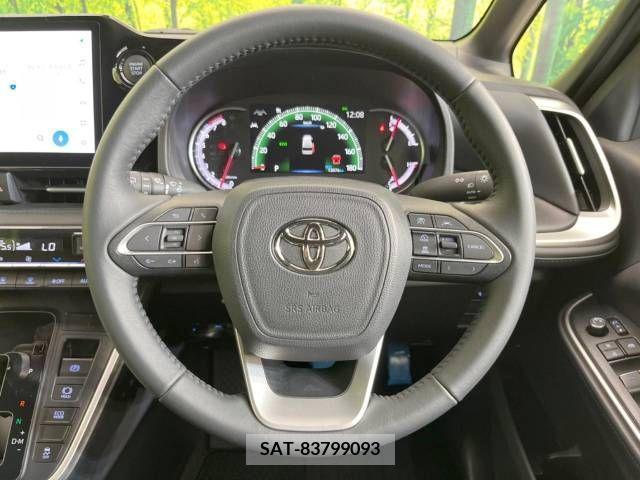 Toyota VOXY 2023-10 289025-12