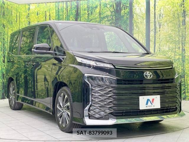 Toyota VOXY 2023-10 289025-17