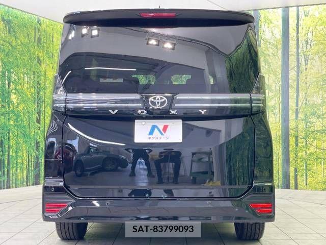 Toyota VOXY 2023-10 289025-16