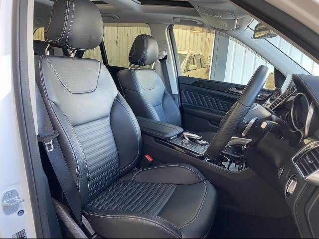 Mercedes Benz GLE-CLASS 2015-11 4865-12