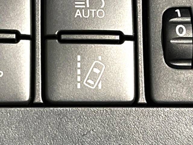 Toyota SIENTA 2015-10 194939-6