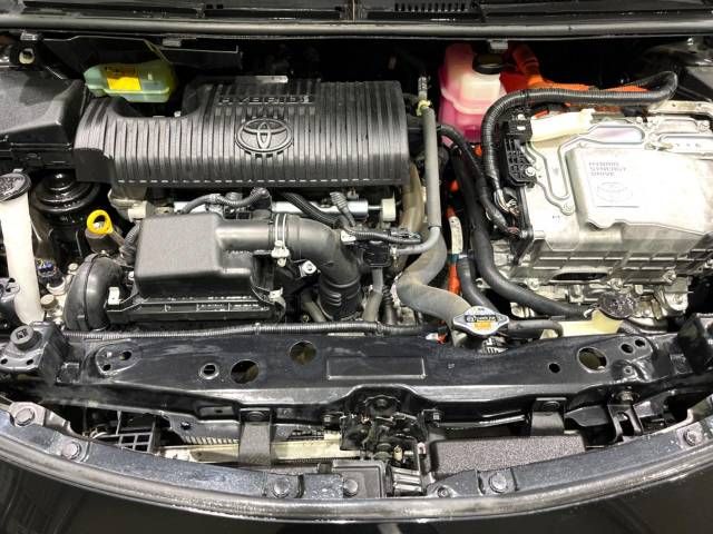 Toyota SIENTA 2015-10 194939-18