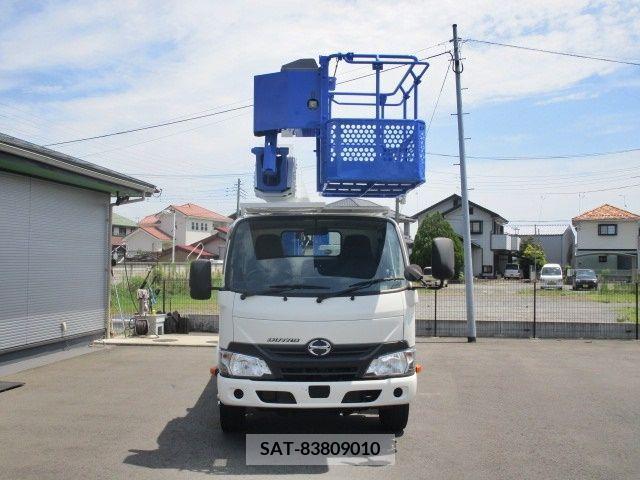 Hino DUTRO 2017-02 347609-1