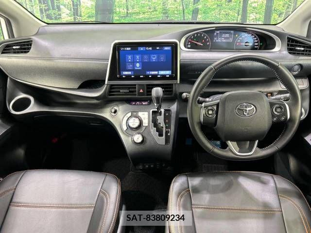 Toyota SIENTA 2022-04 298399-1