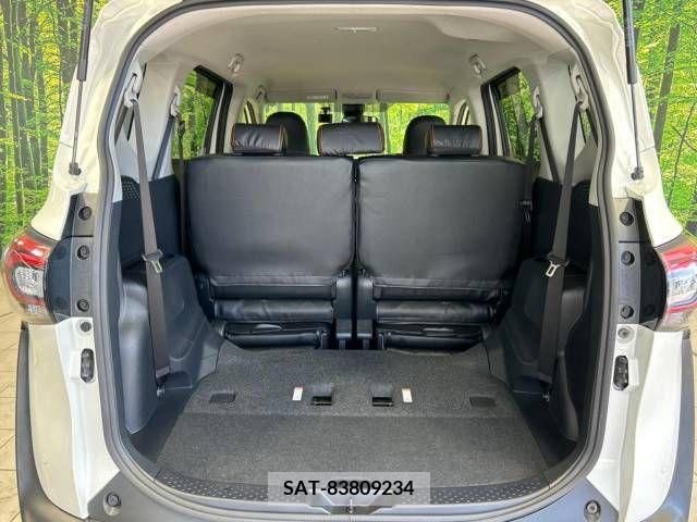 Toyota SIENTA 2022-04 298399-11