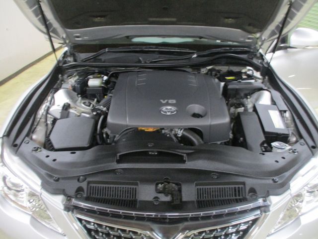 Toyota MARK X 2012-08 182233-24