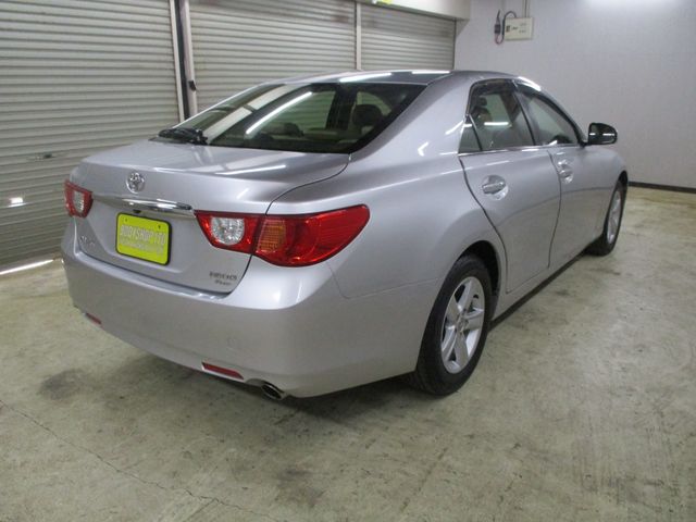Toyota MARK X 2012-08 182233-3