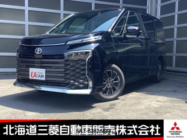 Toyota VOXY 2023-10 382803-0