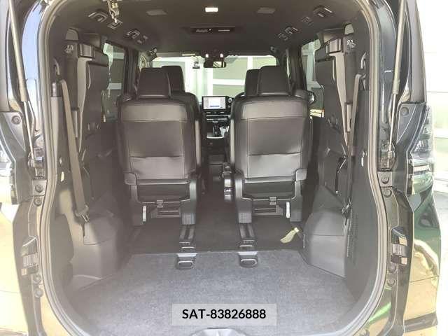 Toyota VOXY 2023-10 382803-7
