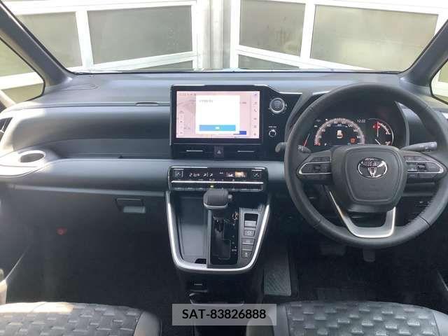 Toyota VOXY 2023-10 382803-3