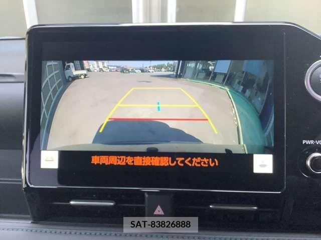 Toyota VOXY 2023-10 382803-9