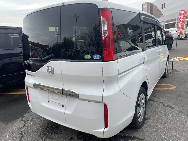 Honda e 2017-08 13270-2