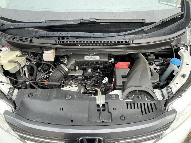 Honda e 2017-08 13270-26