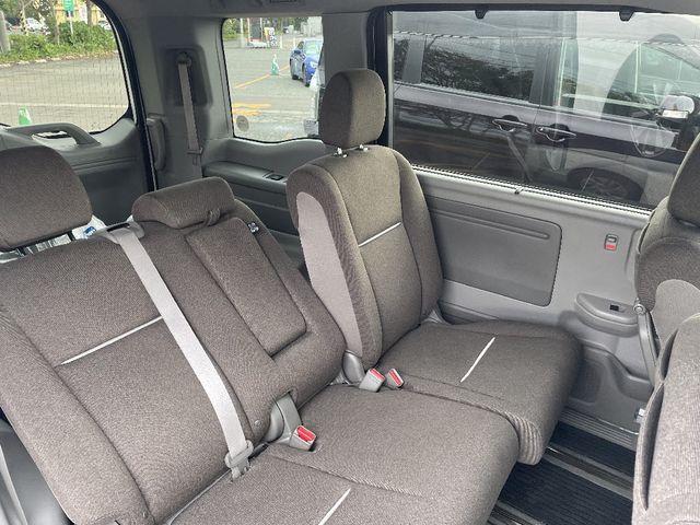 Honda e 2017-08 13270-6