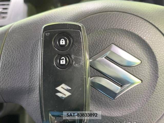 Suzuki SWIFT 2007-12 320895-6