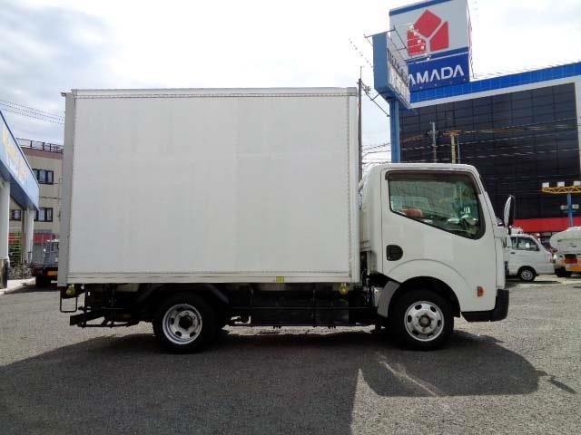 Nissan ATLAS 2015-09 12183-14