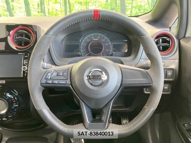 Nissan NOTE 2017-01 330858-11