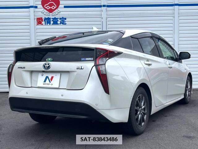 Toyota PRIUS 2017-10 351340-18