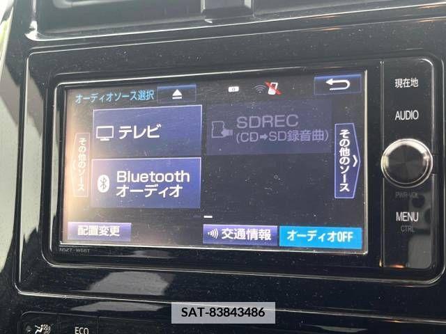 Toyota PRIUS 2017-10 351340-2