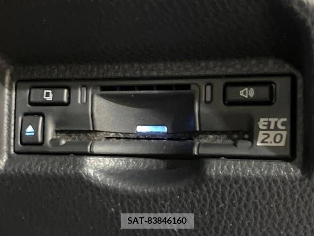 Toyota VOXY HYBRID 2022-03 289644-7