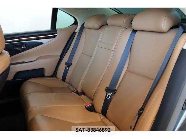 Lexus LS 2013-01 253707-12