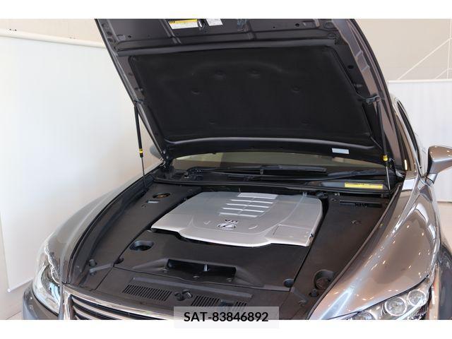 Lexus LS 2013-01 253707-14