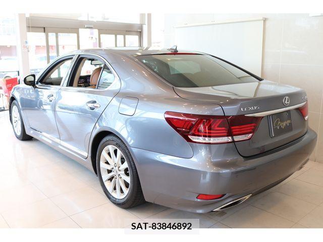 Lexus LS 2013-01 253707-2