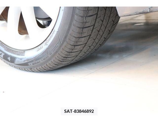 Lexus LS 2013-01 253707-8
