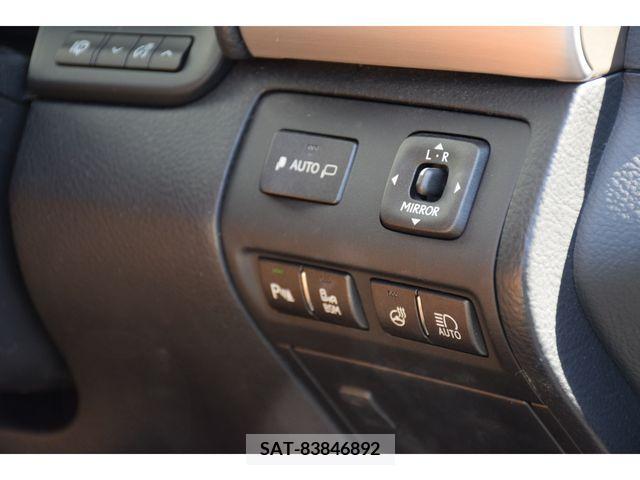 Lexus LS 2013-01 253707-16