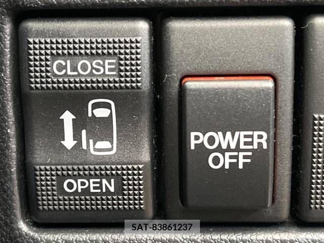 Nissan LAFESTA 2013-05 274448-4