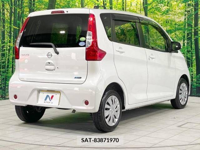Nissan DAYZ 2016-07 323354-17