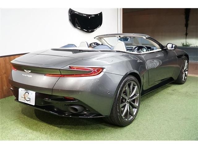 Aston Martin Aston Martin 2019-04 187072-14