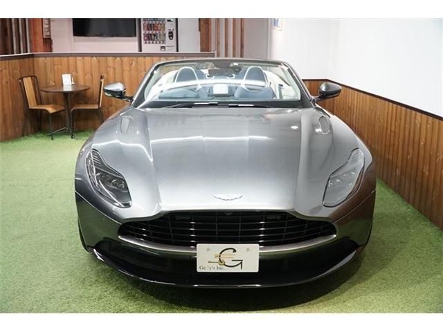 Aston Martin Aston Martin 2019-04 187072-6