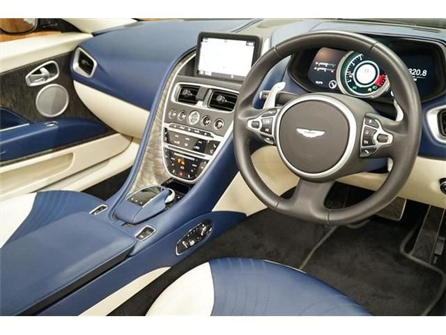Aston Martin Aston Martin 2019-04 187072-23