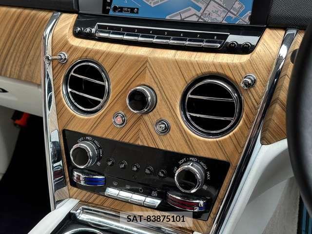 ROLLS-ROYCE CULLINAN 2019-06 211284-12