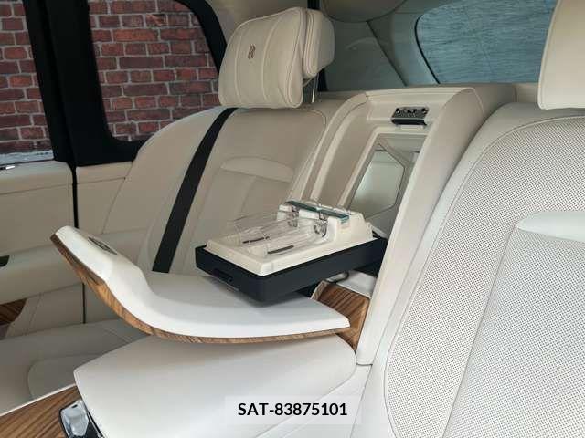 ROLLS-ROYCE CULLINAN 2019-06 211284-8