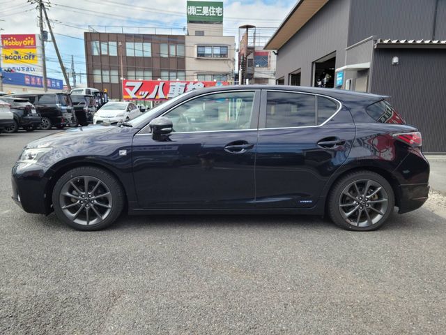 Lexus CT 2012-10 8843-28