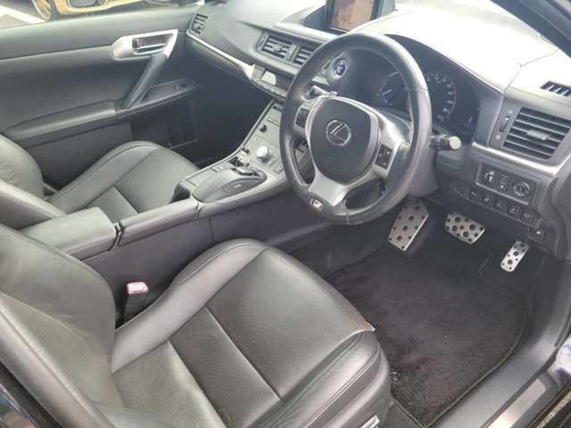 Lexus CT 2012-10 8843-6