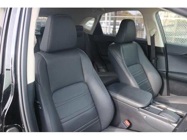 Lexus NX 2017-03 27800-11