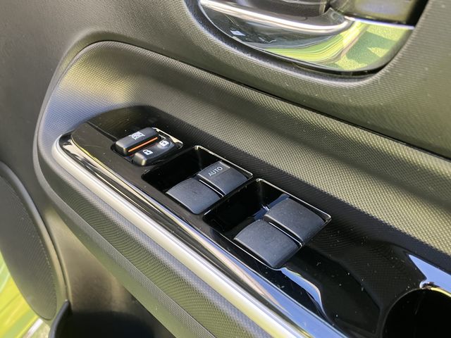 Toyota AQUA 2015-04 7847-12