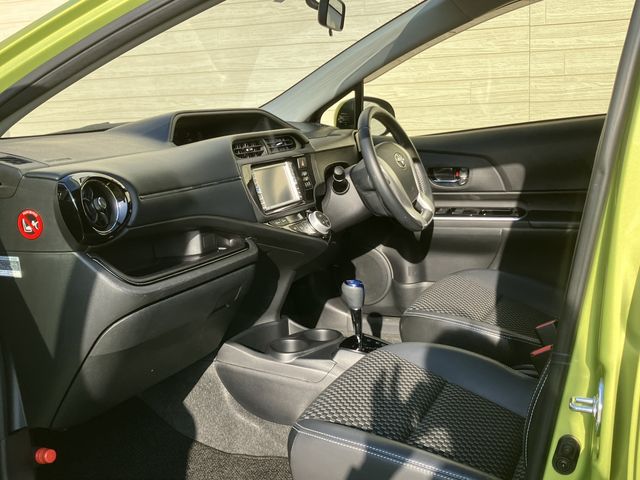 Toyota AQUA 2015-04 7847-25