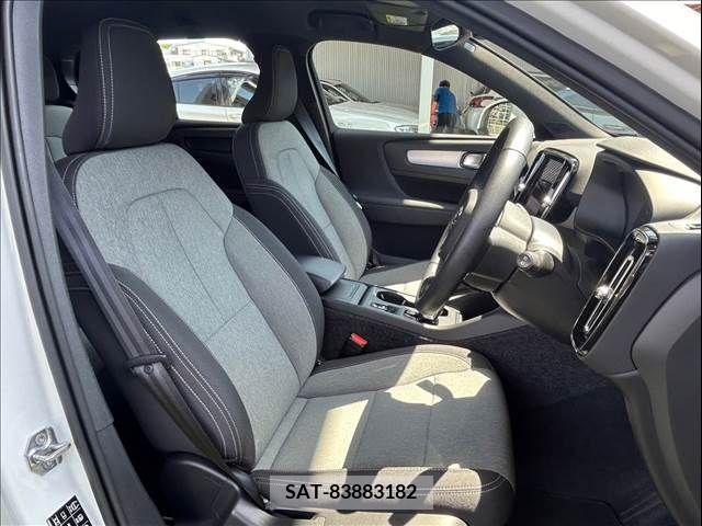Volvo XC40 2021-07 288778-4