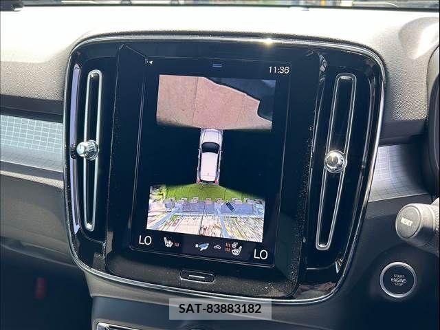 Volvo XC40 2021-07 288778-3