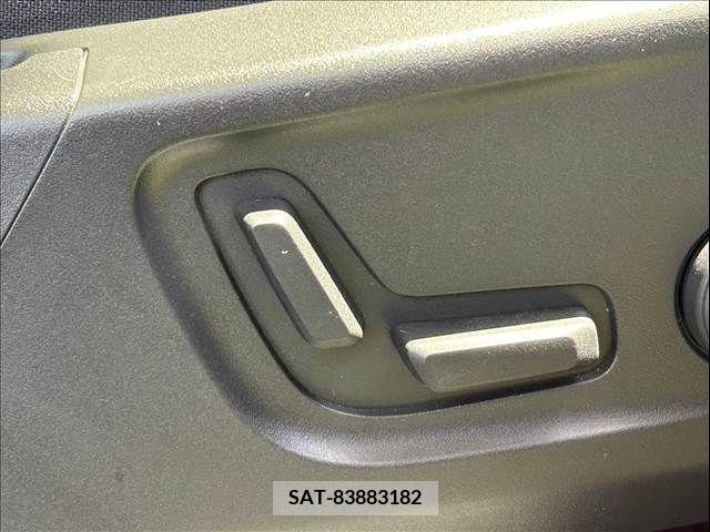 Volvo XC40 2021-07 288778-9