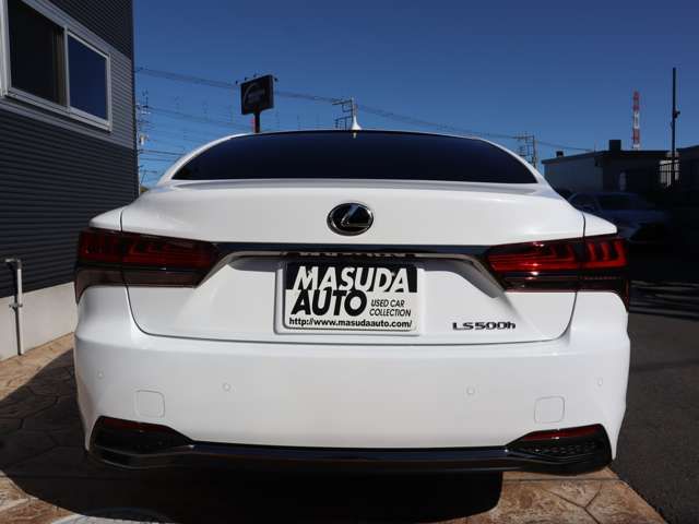 Lexus LS 2023-07 194749-5